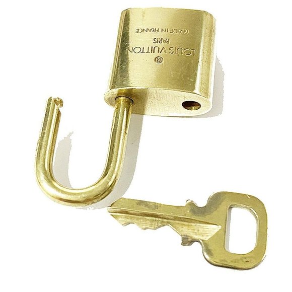 Authentic LOUIS VUITTON LV 10 SET PADLOCK KEY BAG CHARM CADENA GOLD-PLATED - Picture 3 of 4